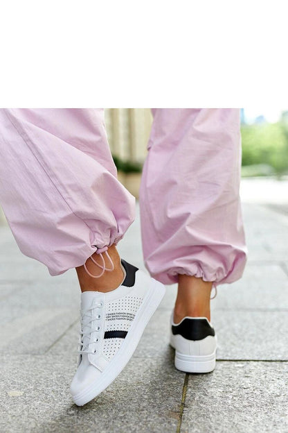   Biało-czarne sneakersy eko skóra Berdine - Solea 