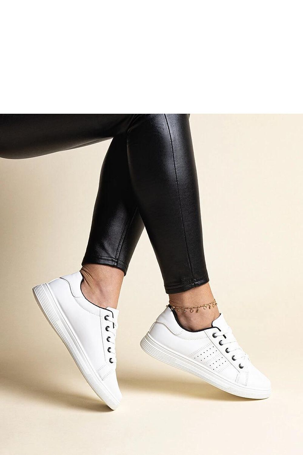   Białe sneakersy eko skóra Cathleen - z czarnym elementem - Solea 