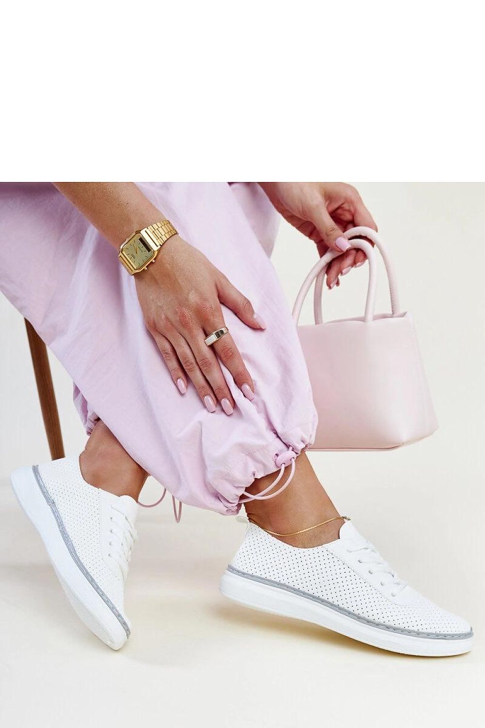   Biało-szare ażurowe tenisówki Biserka - Solea 