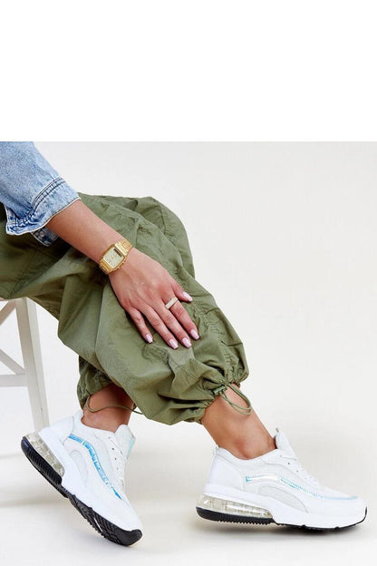   Białe sneakersy z hologramem Jelka - Solea 