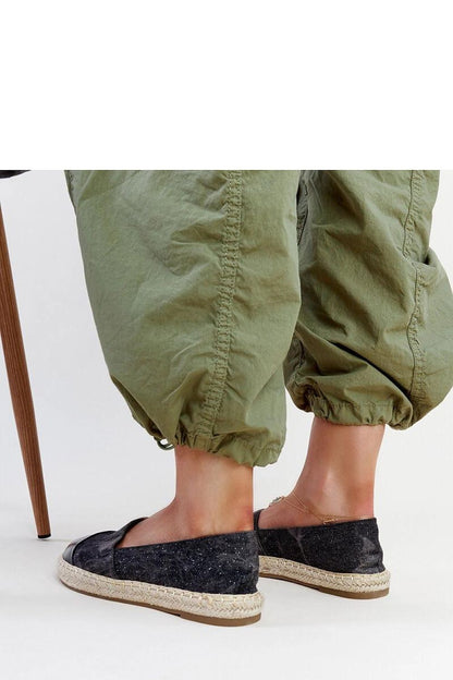   Czarne błyszczące espadryle Surana - Solea 