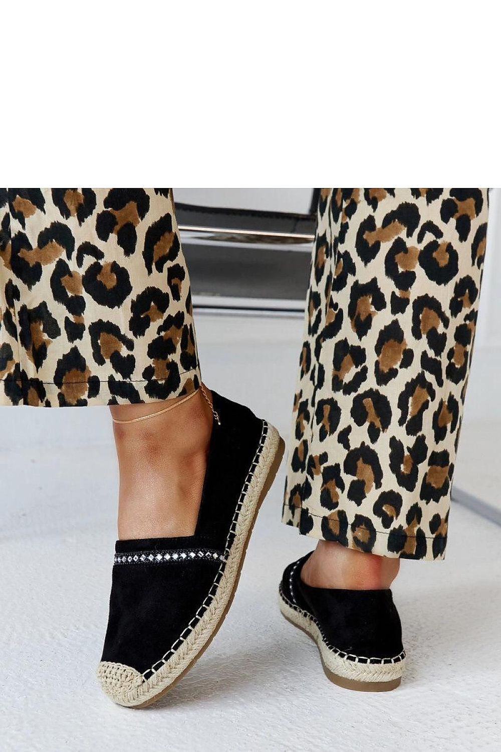   Czarne espadryle z cyrkoniami Abia - Solea 