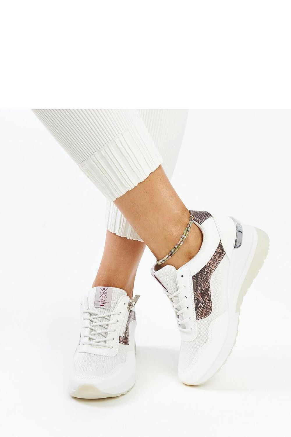   Białe sneakersy damskie  na koturnie CROSS JEANS - Solea 