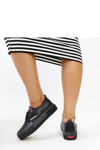   Czarne damskie trampki CROSS JEANS - Solea 