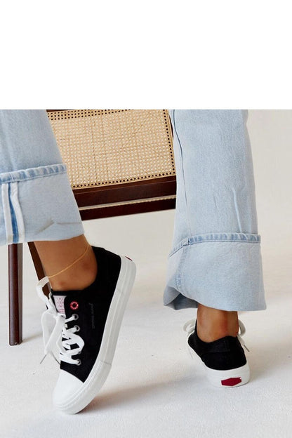   Czarne materiałowe damskie trampki CROSS JEANS - Solea 