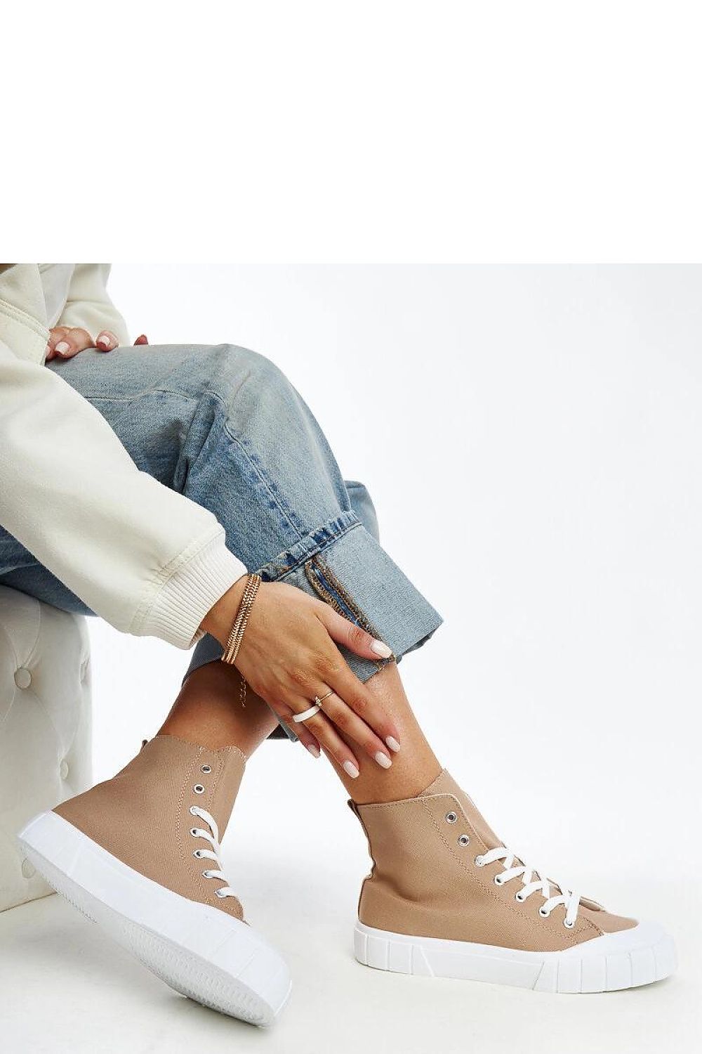   Brązowe wysokie trampki Vinka - Solea 