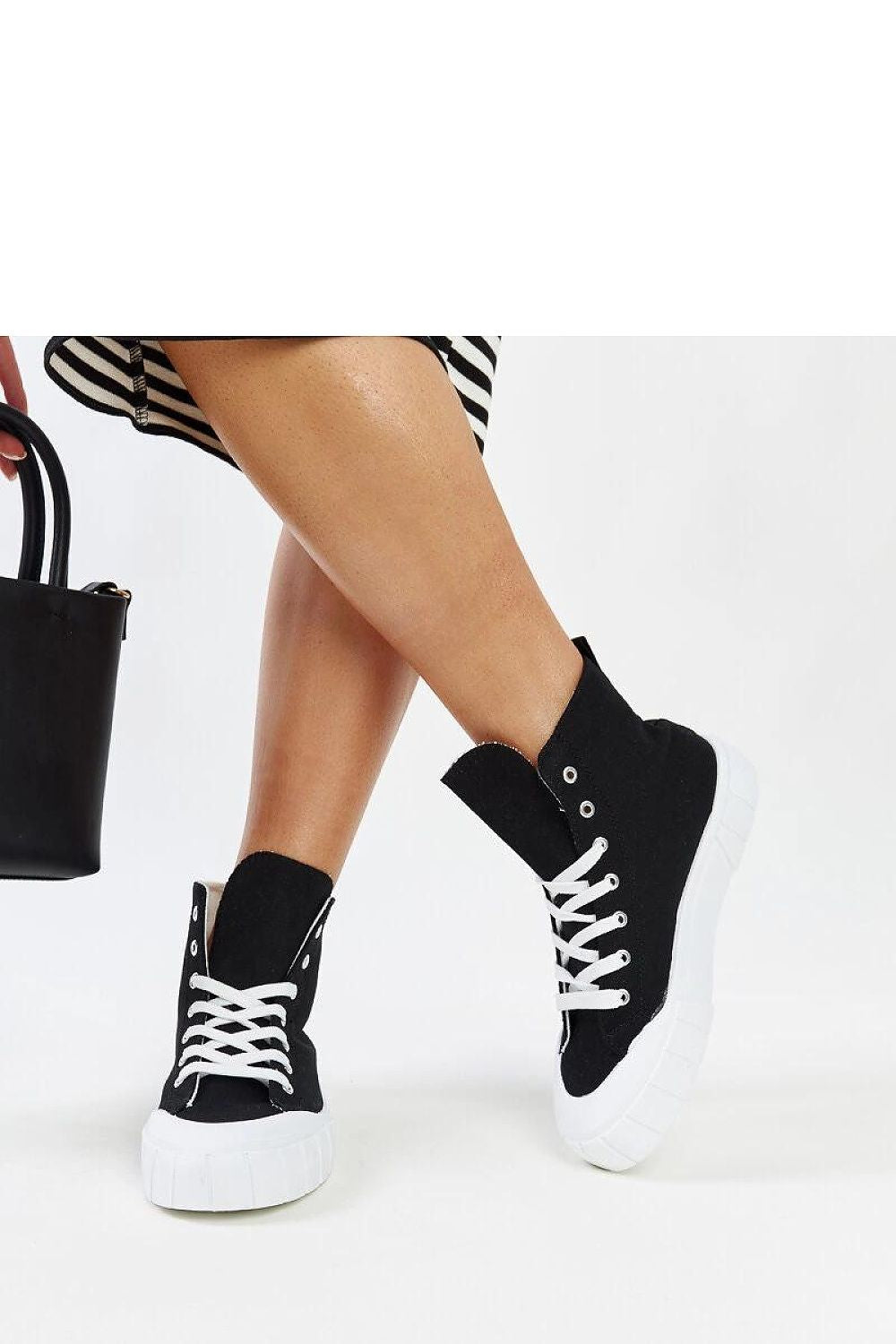   Czarne wysokie trampki Vinka - Solea 