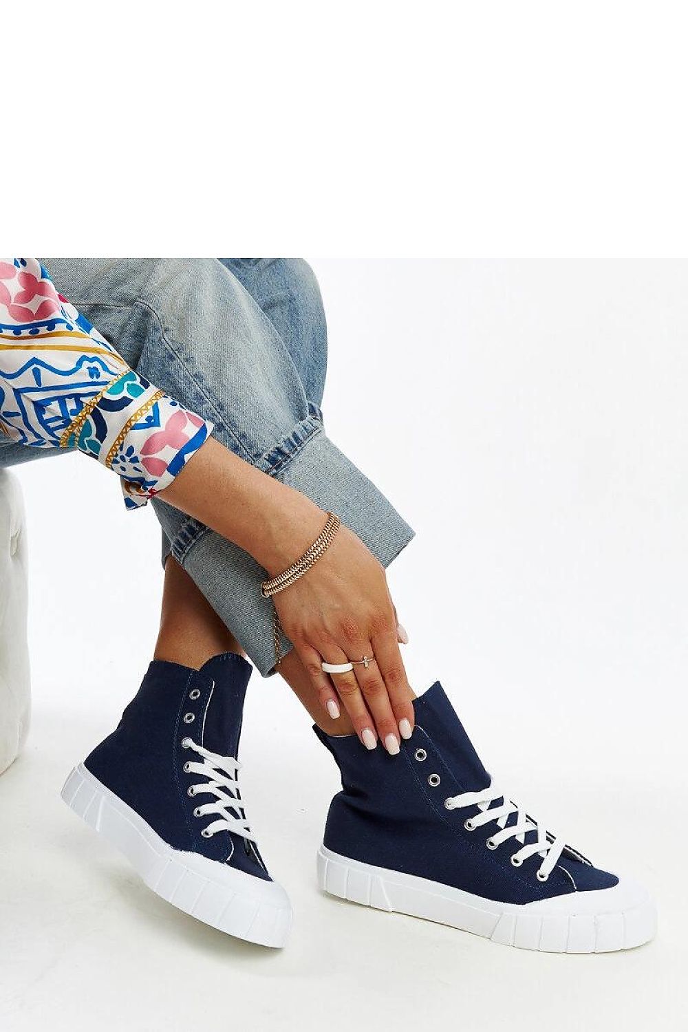   Granatowe wysokie trampki Vinka - Solea 