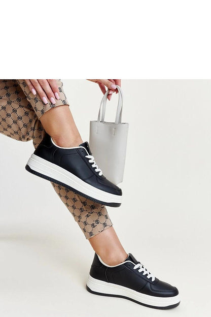   Czarne sneakersy na platformie Cvita - Solea 