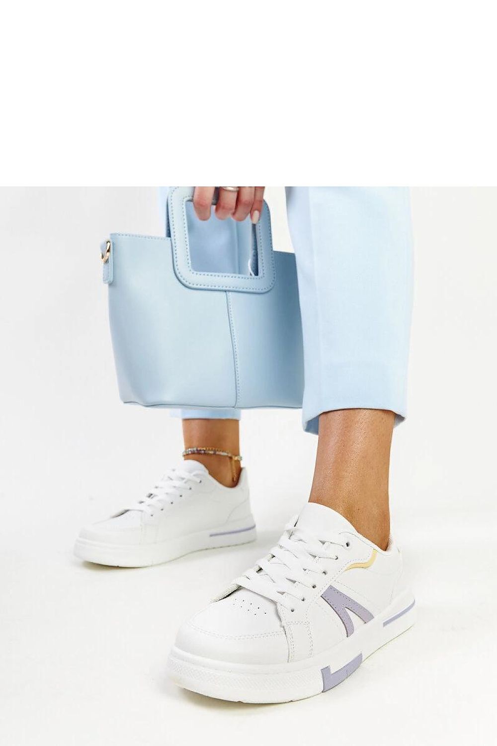   Białe sneakersy z kolorem Zorica - Solea 