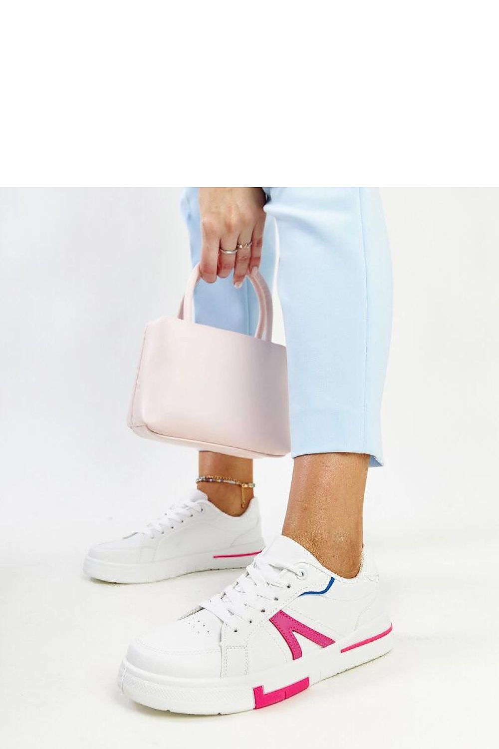   Białe sneakersy z różem Zorica - Solea 