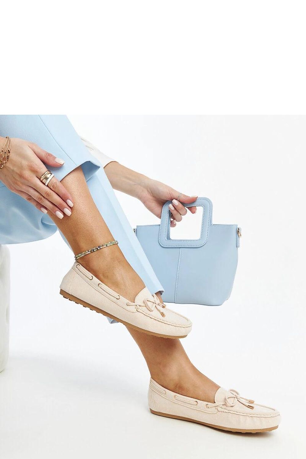   Jasnobeżowe zamszowe mokasyny Aneesa - Solea 