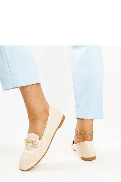   Jasnobeżowe ozdobne mokasyny Docherty - Solea 