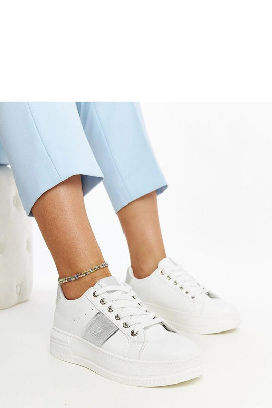   Biało-srebrne sneakersy na grubszej podeszwie Finestra - Solea 