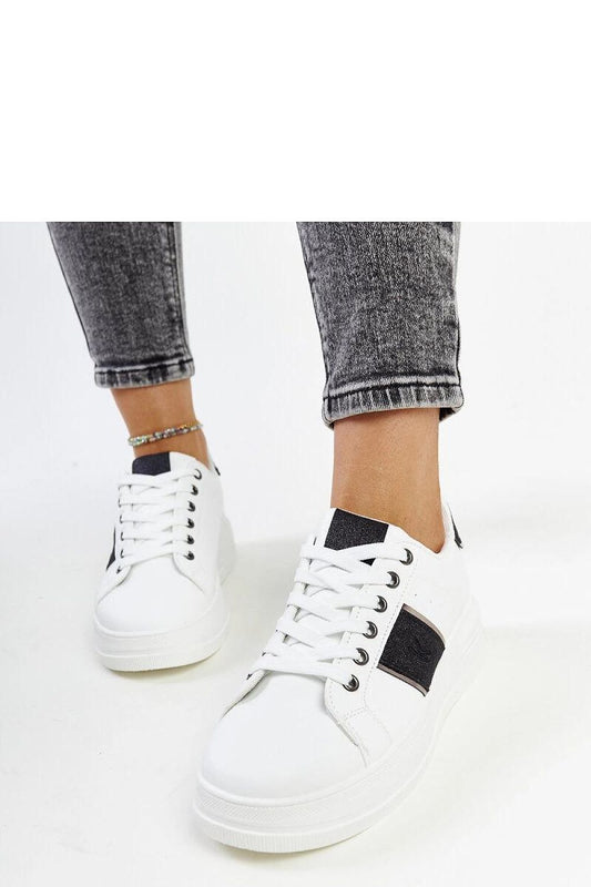   Biało-czarne sneakersy na grubszej podeszwie Finestra - Solea 
