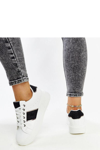   Biało-czarne sneakersy na grubszej podeszwie Finestra - Solea 