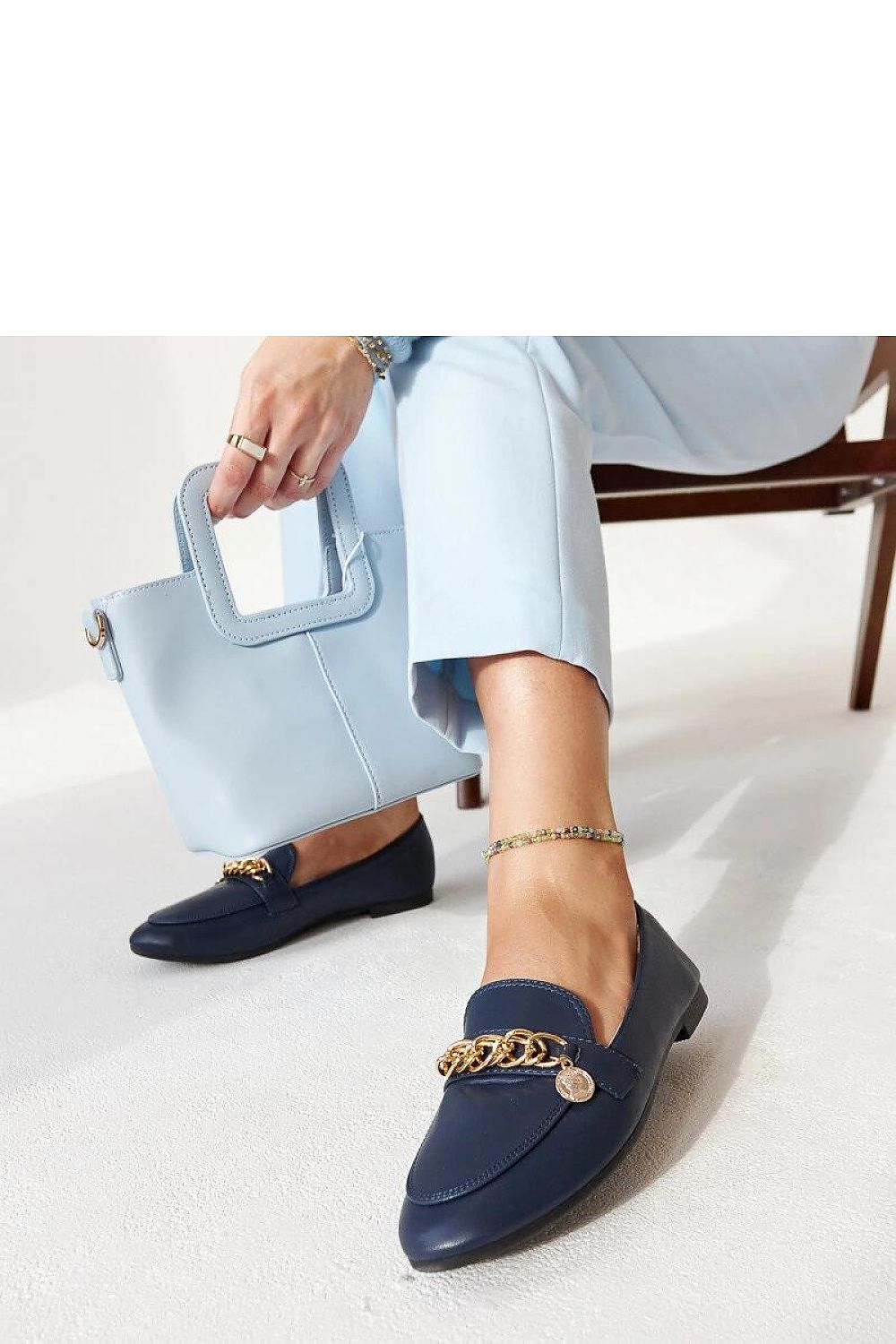   Granatowe mokasyny z łańcuszkiem Scaletta - Solea 