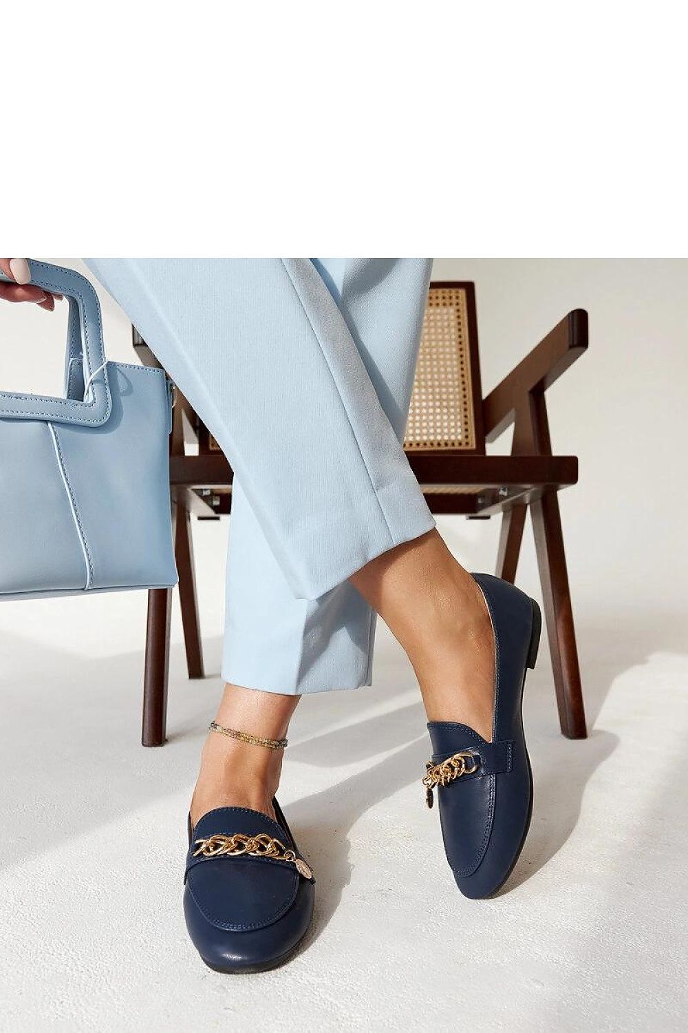   Granatowe mokasyny z łańcuszkiem Scaletta - Solea 