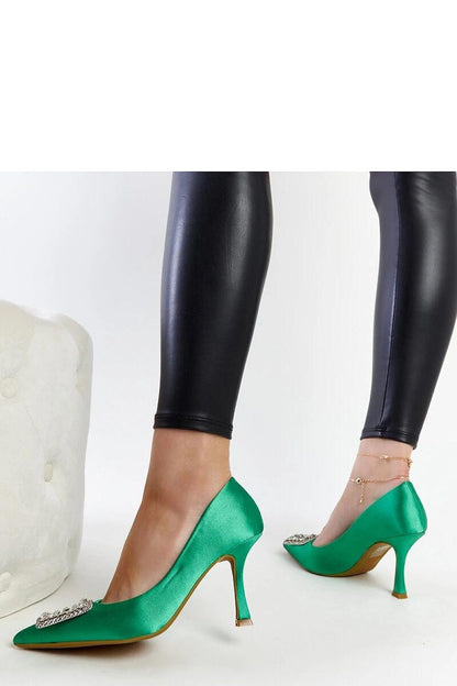   Zielone szpilki o satynowym wykończeniu z cyrkoniami Clemente - Solea 