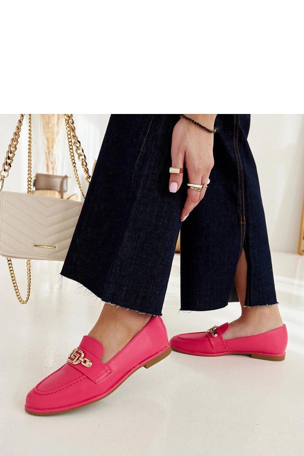   Różowe mokasyny zdobione łańcuszkiem Kuens - Solea 