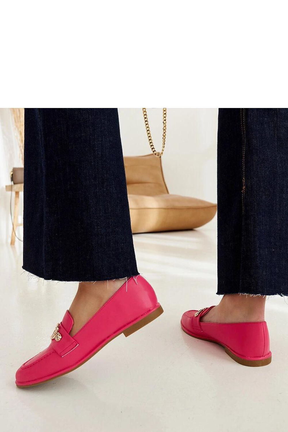   Różowe mokasyny zdobione łańcuszkiem Kuens - Solea 