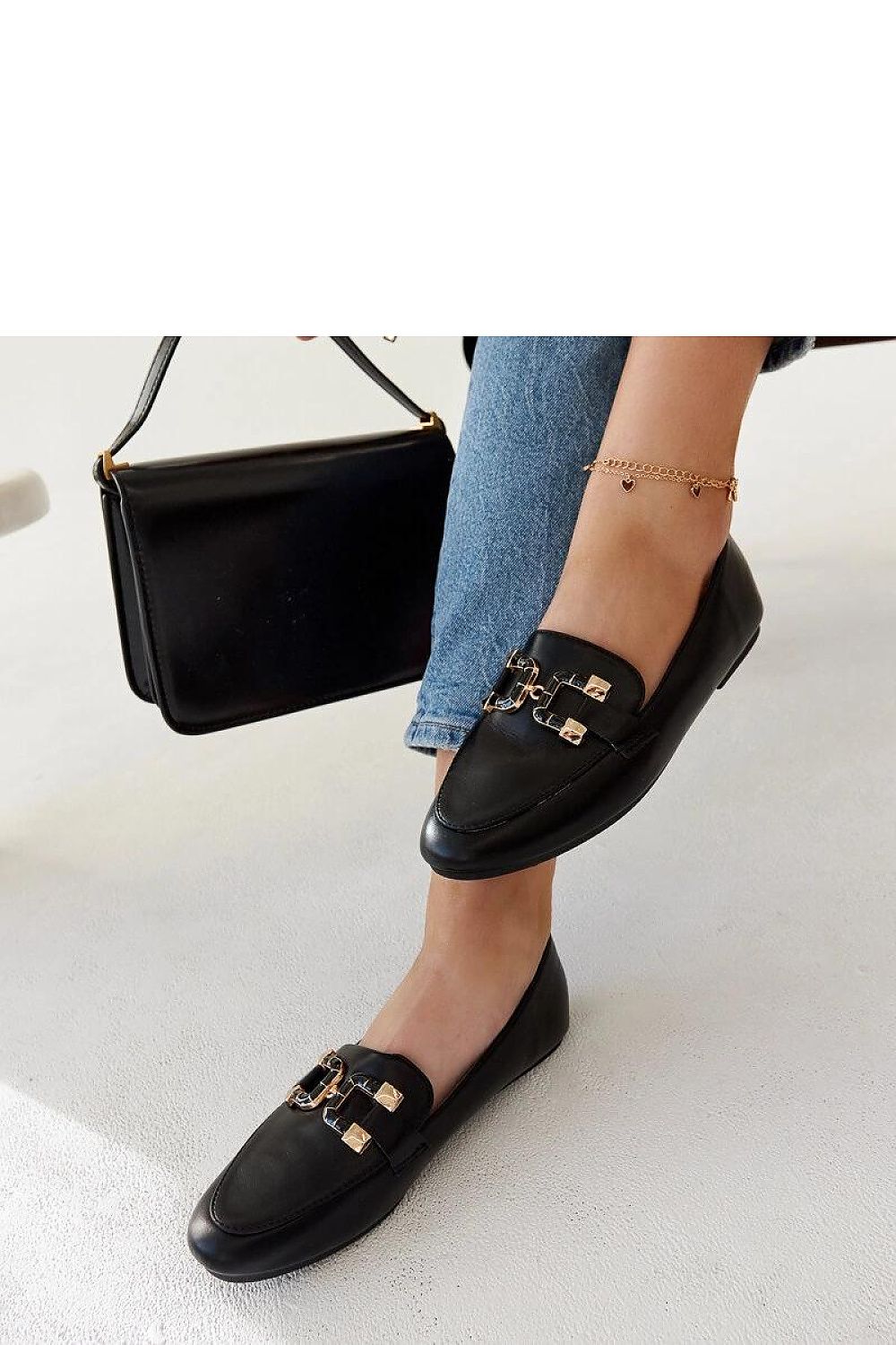   Czarne mokasyny z klamerką Comerio - Solea 