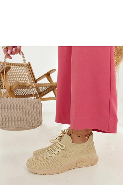   Beżowe materiałowe sneakersy Ornella - Solea 