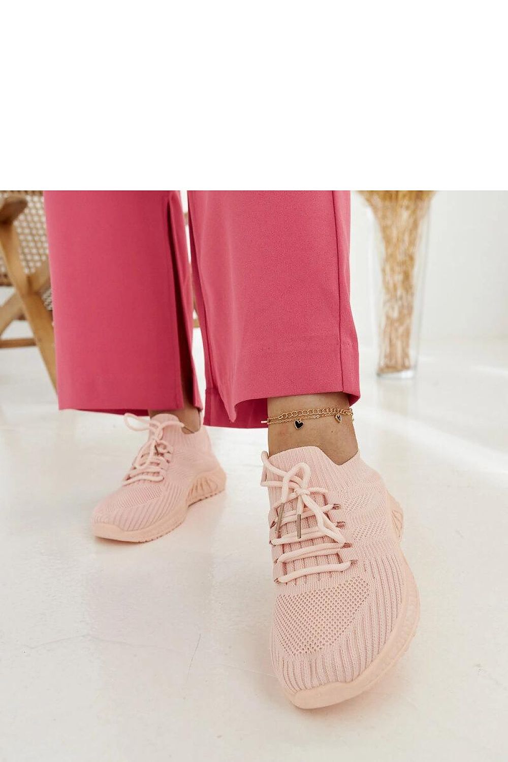   Różowe materiałowe sneakersy Ornella - Solea 