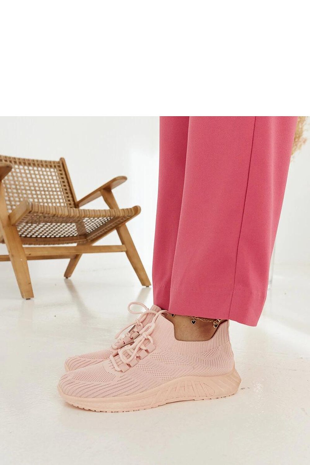   Różowe materiałowe sneakersy Ornella - Solea 