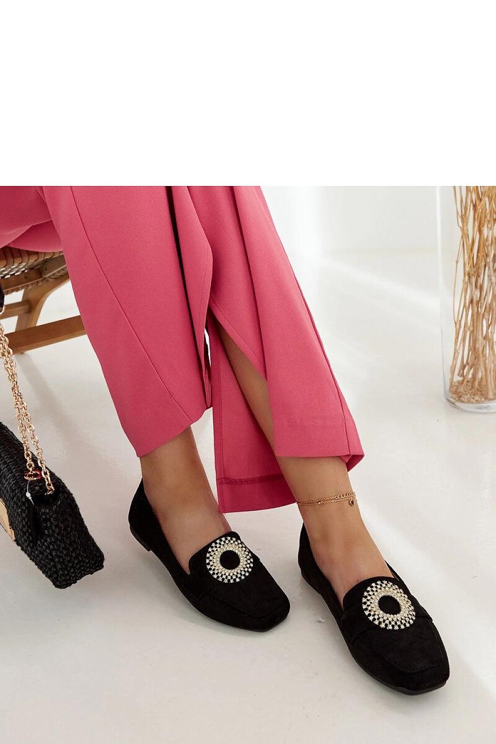   Czarne mokasyny zdobione cyrkoniami Celena - Solea 