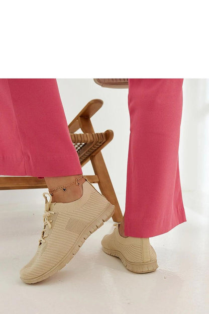   Beżowe materiałowe sneakersy Erminio - Solea 