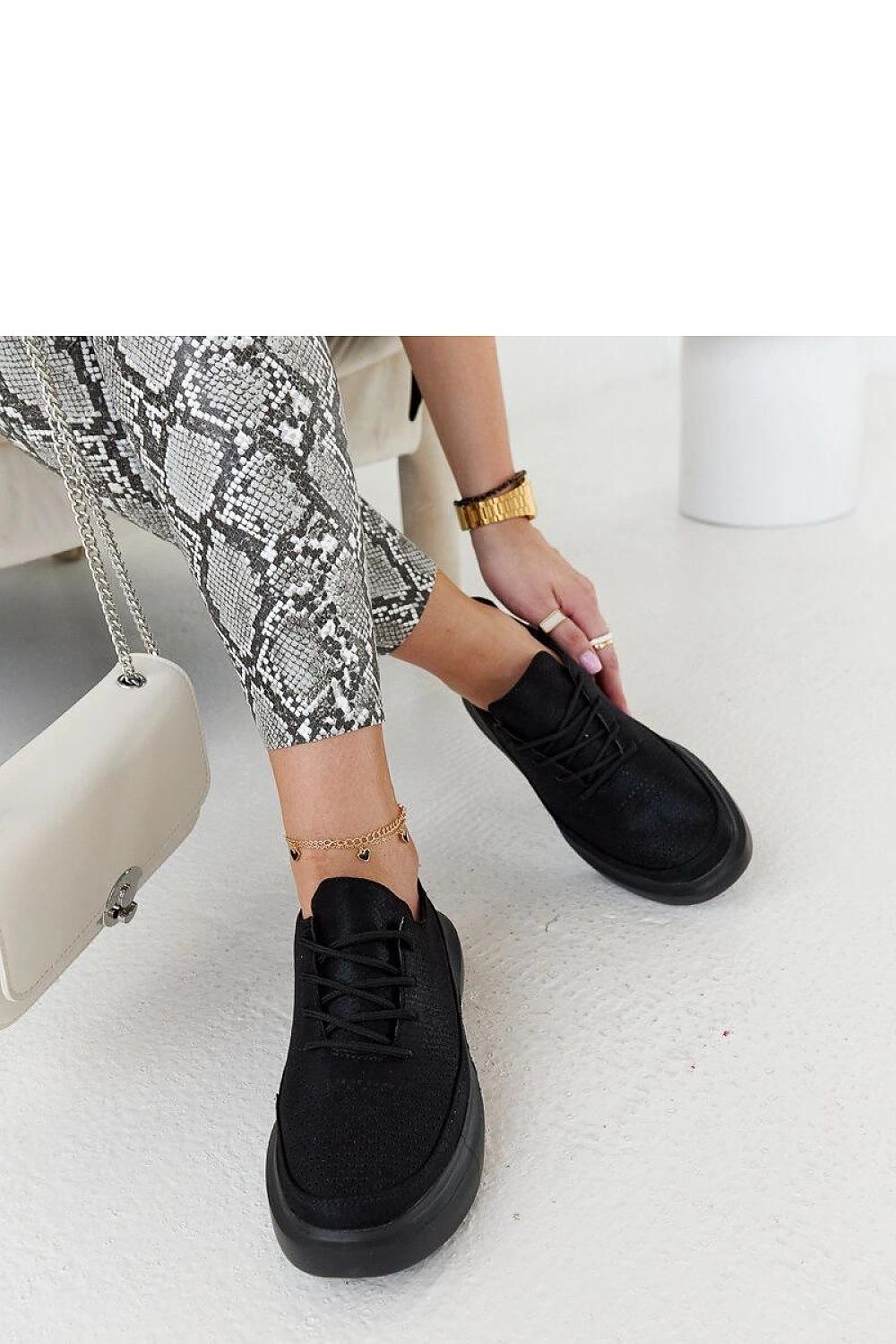   Czarne sneakersy na platformie Lori - Solea 