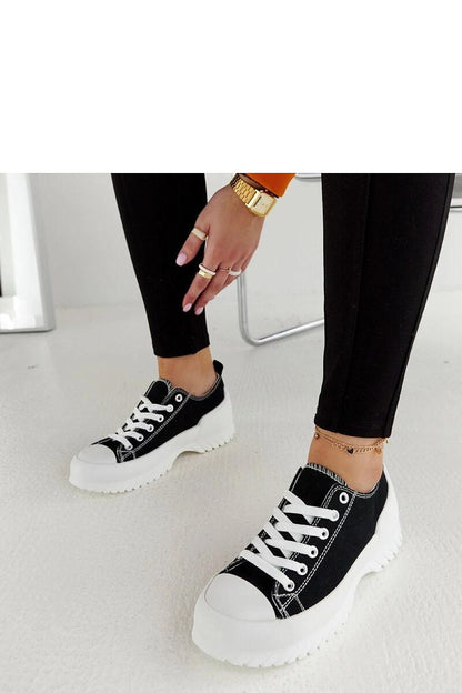   Czarne trampki na platformie Monteleone - Solea 