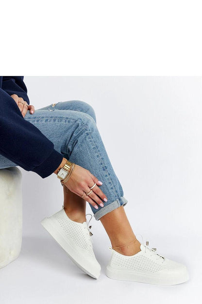   Białe perforowane tenisówki Laytonville - Solea 