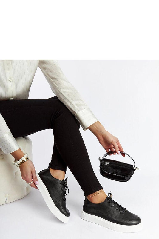   Czarne perforowane tenisówki Laytonville - Solea 