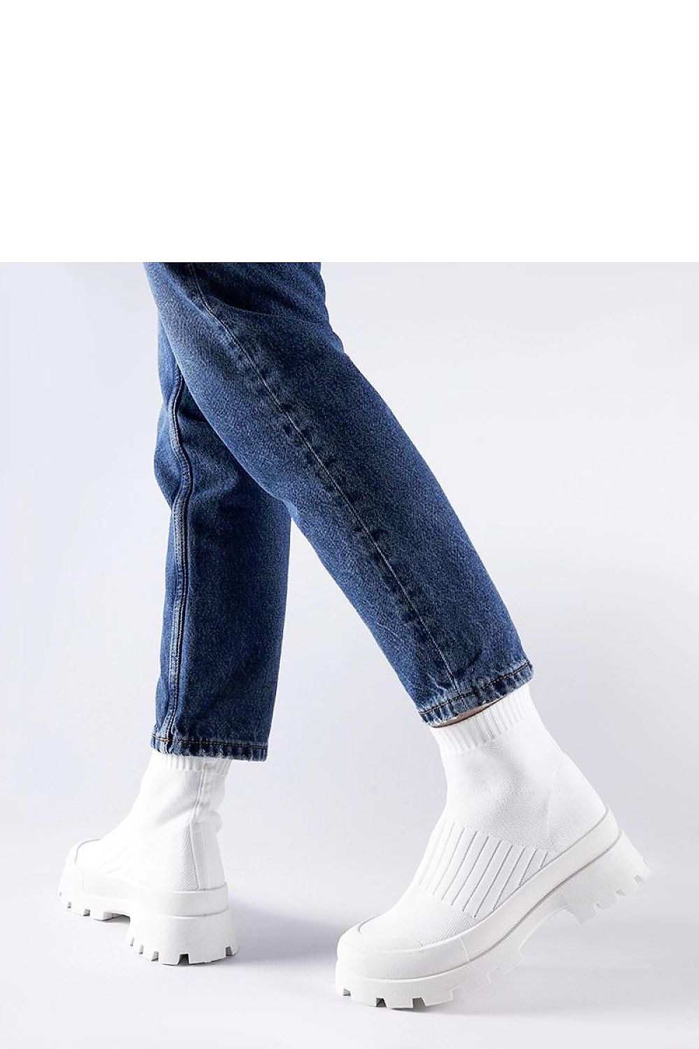   Białe sneakersy z elastyczną cholewką Varden - Solea 