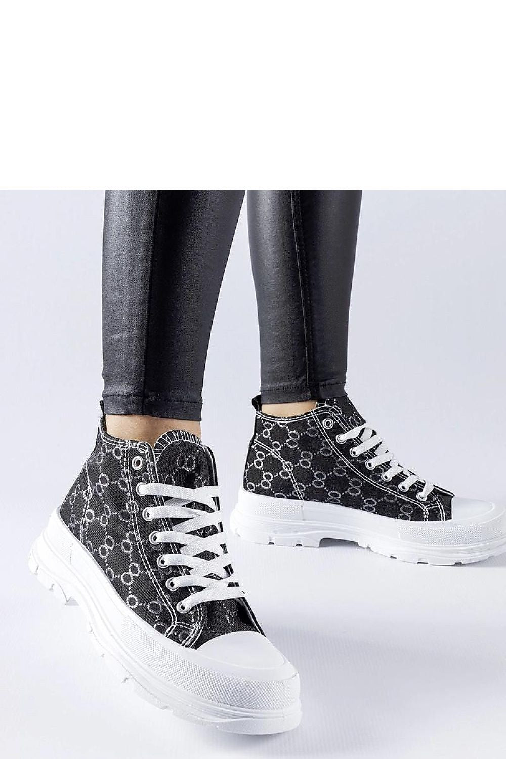   Czarne trampki zdobione monogramem Terenzio - Solea 