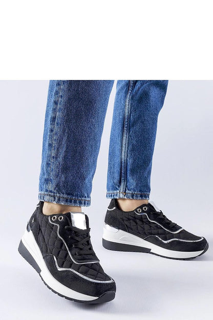   Czarne sneakersy na koturnie Pisignano - Solea 