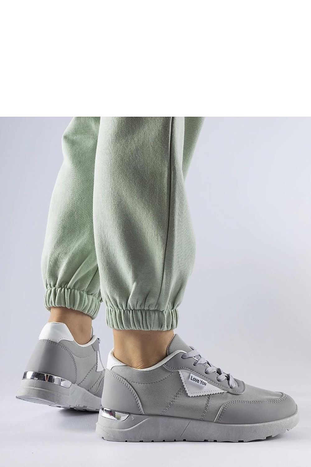   Szare materiałowe sneakersy Geraldino - Solea 