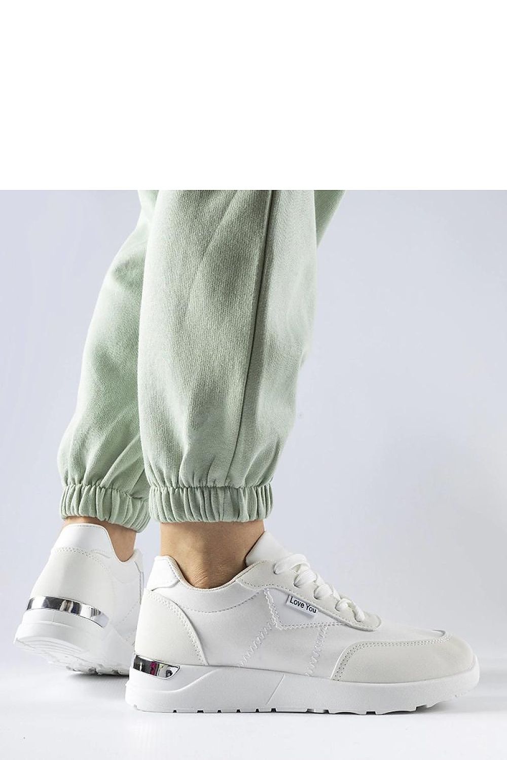   Białe materiałowe sneakersy Geraldino - Solea 