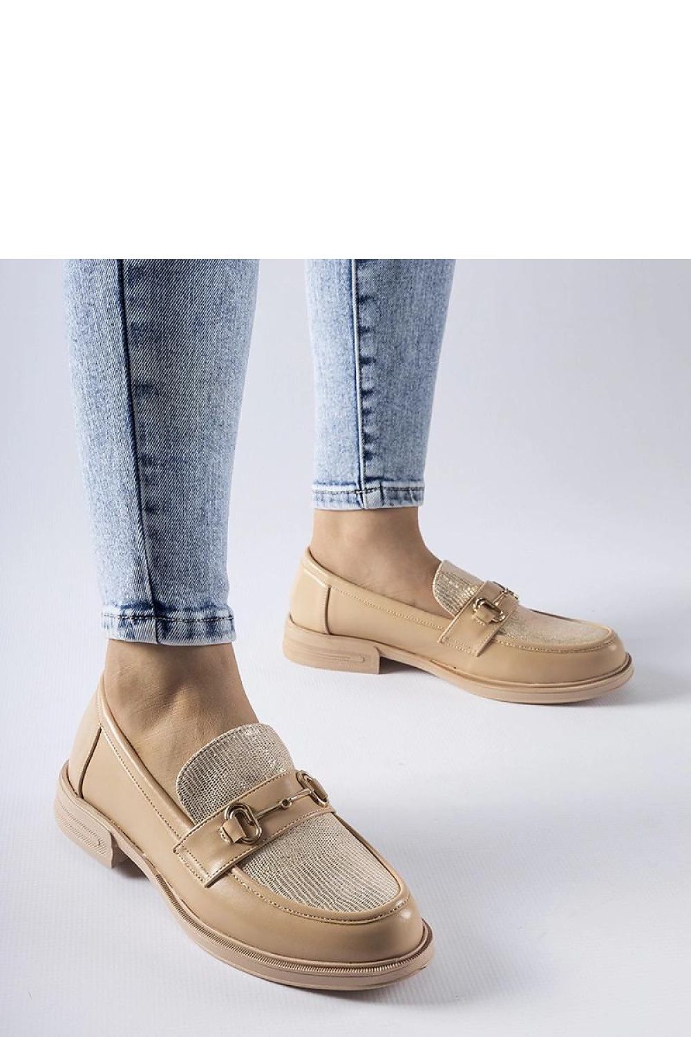   Beżowe mokasyny z klamerką Gennaro - Solea 