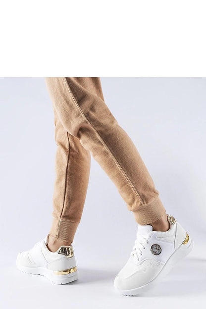   Białe sportowe sneakersy Almenno - Solea 