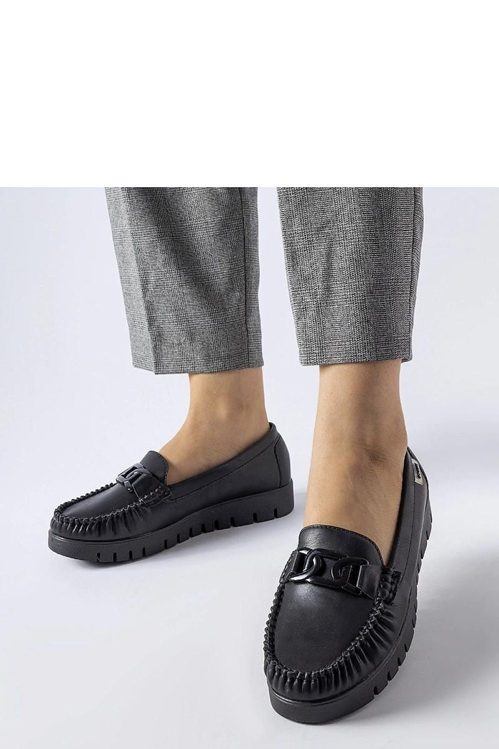   Czarne mokasyny z klamerką na koturnie Lionella - Solea 