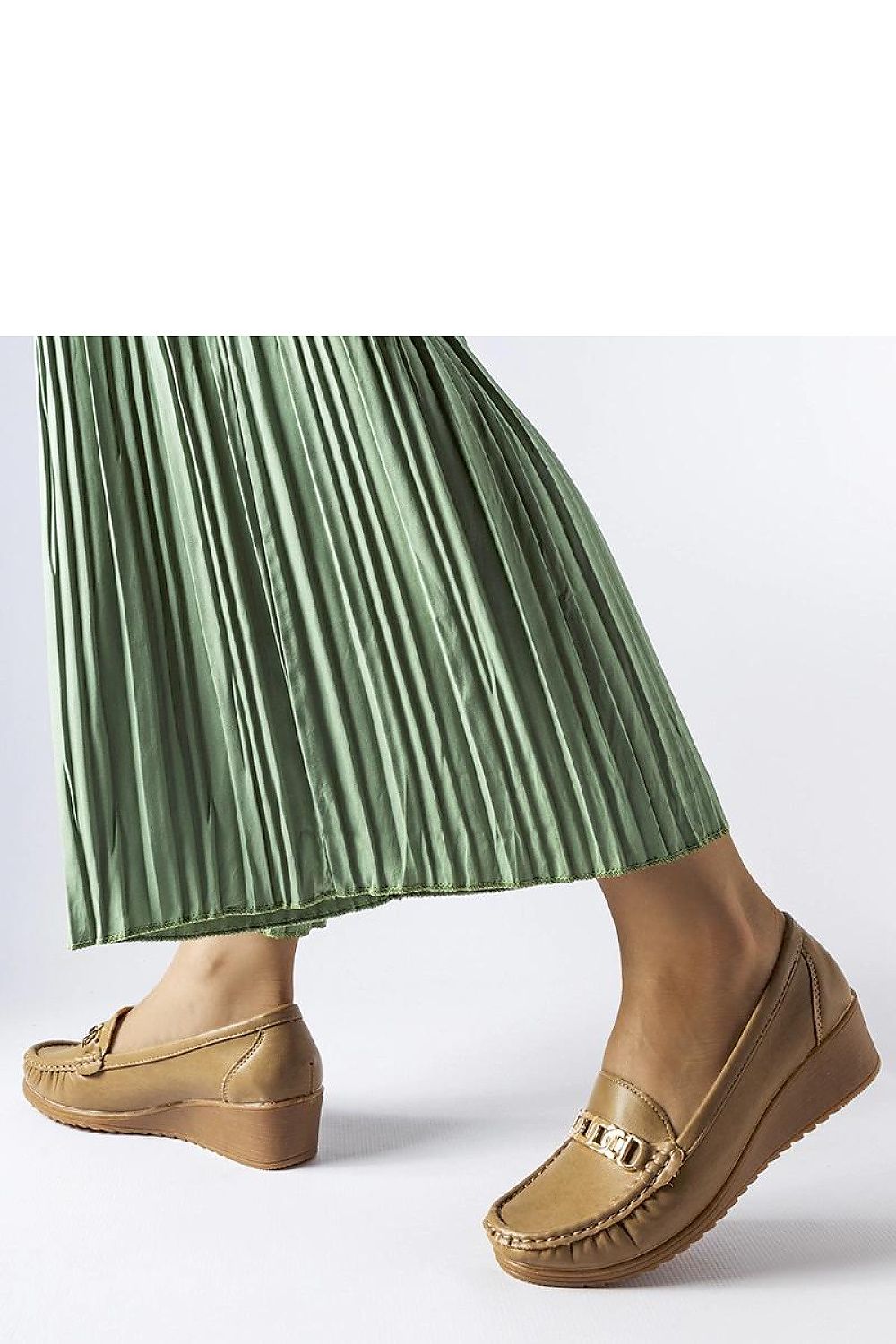   Brązowe mokasyny z klamerką na koturnie Lerino - Solea 