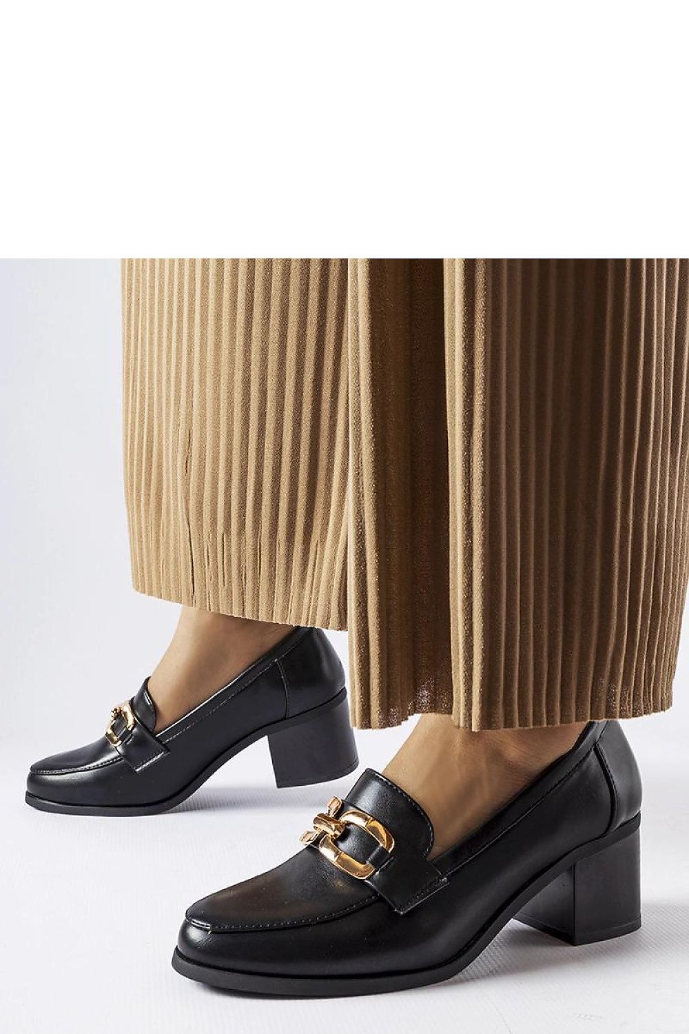   Czarne klasyczne mokasyny z klamerką Artus - Solea 