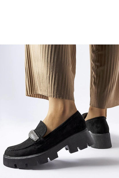   Czarne mokasyny na masywnej podeszwie Macario - Solea 