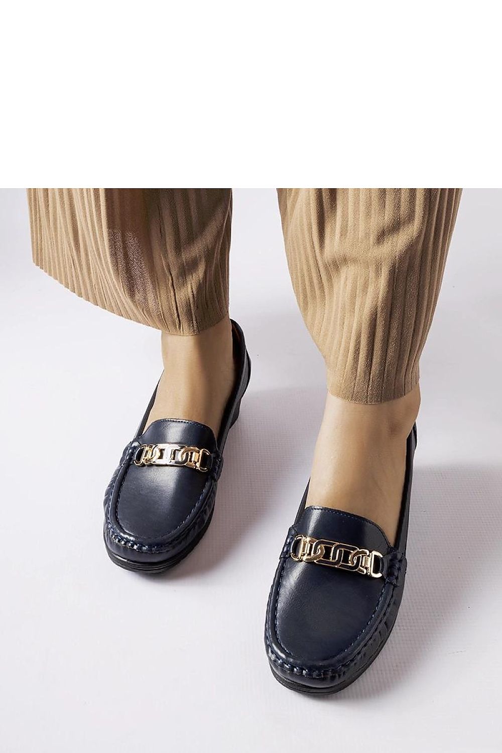   Granatowe mokasyny z klamrą na koturnie Lerino - Solea 