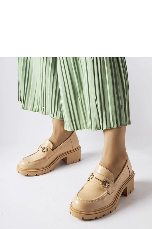   Beżowe półbuty na obcasie Fabrizio - Solea 