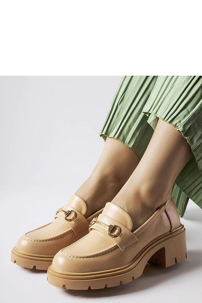   Beżowe półbuty na obcasie Fabrizio - Solea 