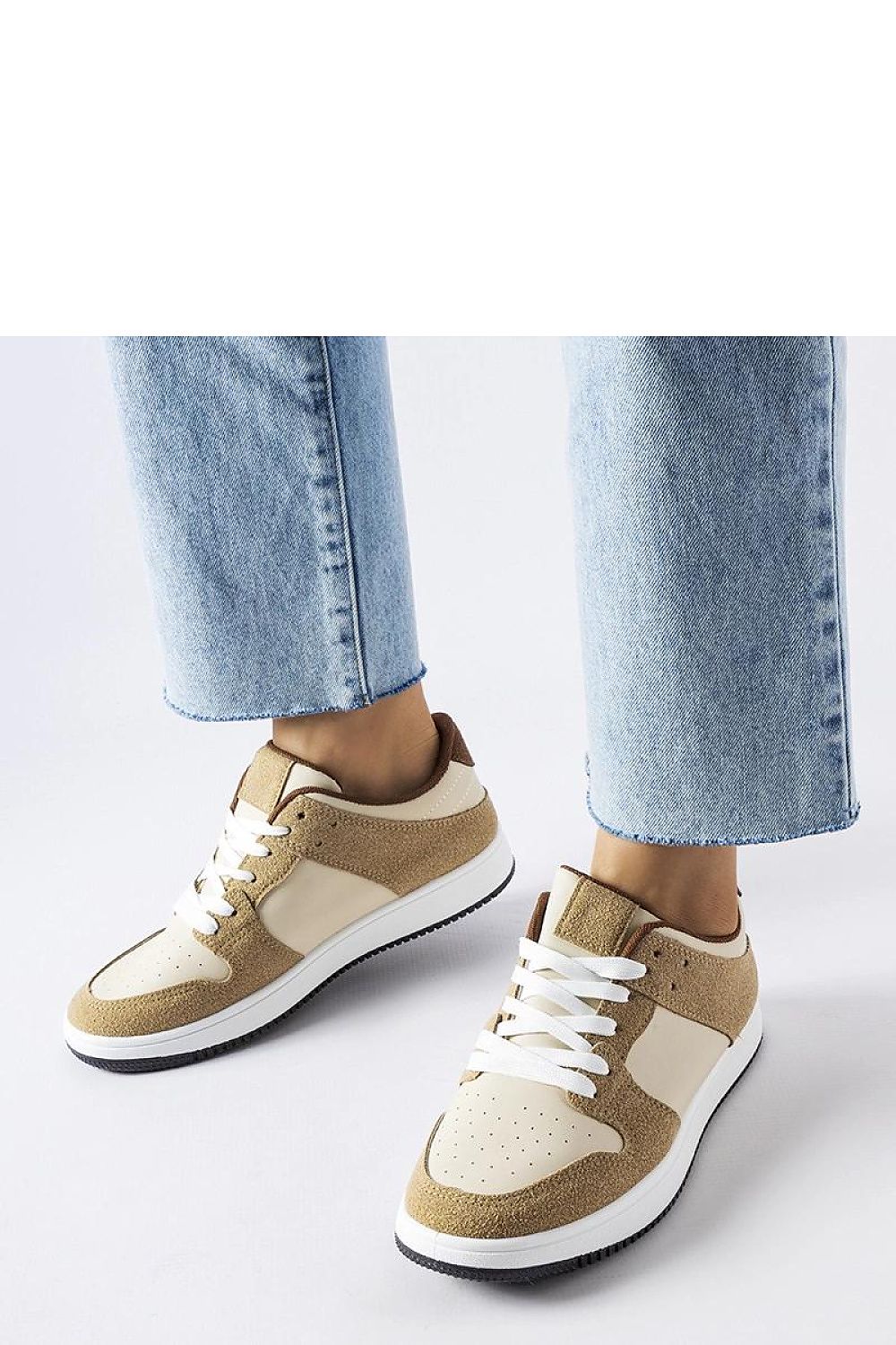   Beżowe sneakersy Jacqueline - Solea 